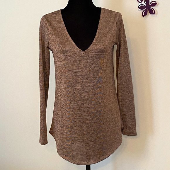 Dynamite Top Tunic Grey and Rose Gold'ish color size Small - Picture 1 of 6